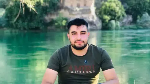 Otoyolda lastik kontrolüne çıkan sürücüye TIR çarptı