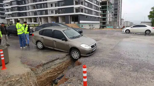 Malatya’da kapatılmayan çukur sürücülerin kabusu oldu