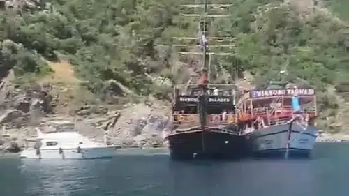 Marmaris açıklarında batan tekneden 148 kişi son anda kurtarıldı