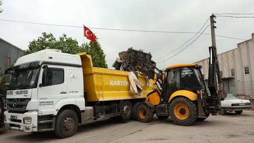 Kartepe bayram hazırlıklarını temizlik seferberliğiyle tamamlıyor