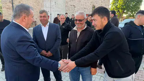 Mustafa Destici bayramı Eskişehir'deki köyünde geçirdi