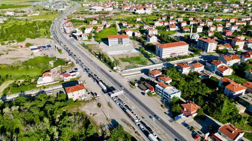 Tatilciler yollara döküldü Afyon trafiği kilitlendi