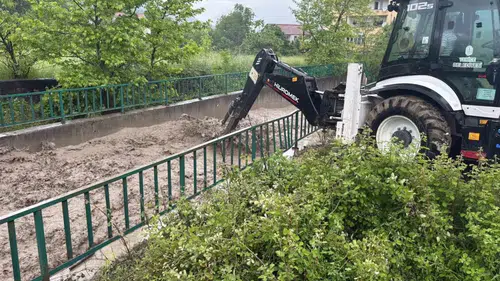 Karabük Yenice'de sağanak sele dönüştü