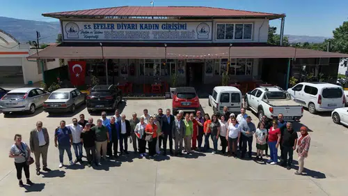 Aydınlı kadınlar iki portakal kasasından dev bir başarı hikayesi çıkardı