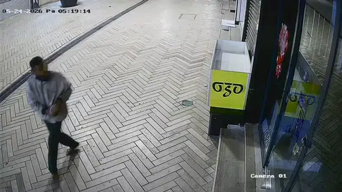 İzmit caddesinde cam kıran şüpheli yakalandı