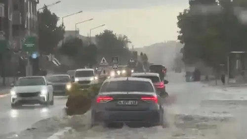 Lüleburgaz'da sağanak sokağa çıkmayı zorlaştırdı