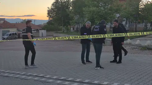 Sanal medya tartışması çocuk parkında kanlı kavgaya dönüştü