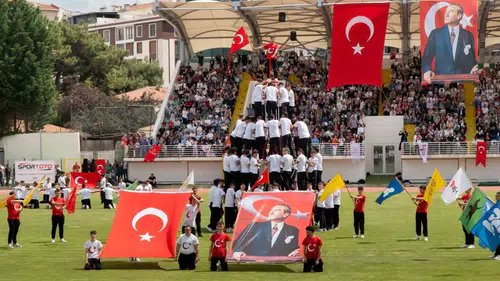 Kırklareli gençleri 19 Mayıs kutlamalarında hünerlerini sergiledi