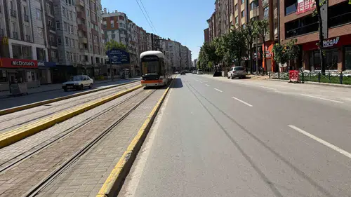 Eskişehir bayramın ilk gününde sessizliğe büründü