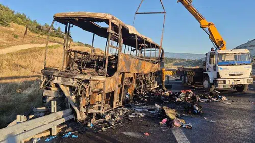 Denizli'deki otobüs faciasında 8 kişinin kimliği kesinleşti