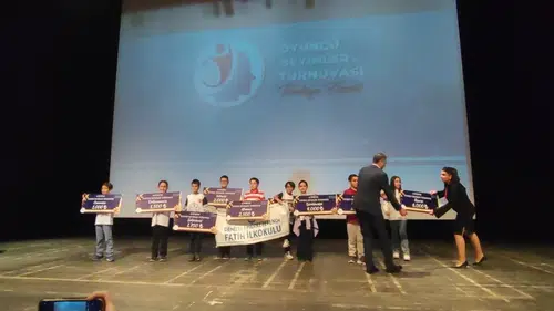 Denizlili minikler zekâ oyunlarında Türkiye zirvesini ele geçirdi