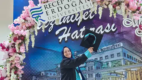 Kanserden üniversite diplomasına uzanan azim dolu bir hikaye