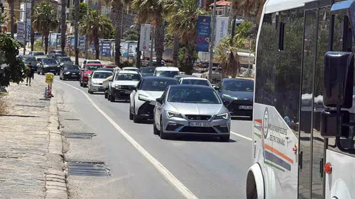 Bodrum’dan dönüş yolunda trafik çilesi başladı