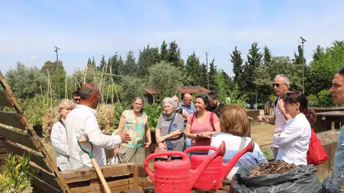 İzmirde mutfak atıkları artık doğal gübreye dönüşüyor