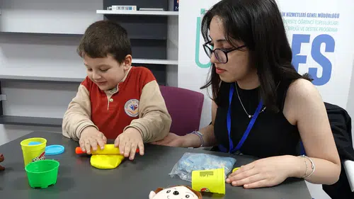 Trabzonlu öğrencilerden otizmli çocuklar için oyun dolu umut projesi