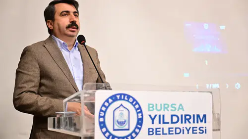 Yıldırım Belediyesi personelini geleceğe yapay zeka ile hazırlıyor