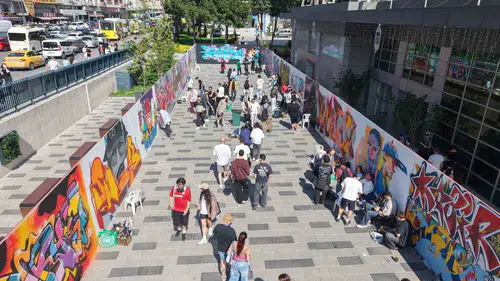 Gaziosmanpaşa sokakları graffiti sanatıyla açık hava galerisine dönüştü