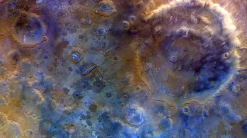 NASA aracı Mars üzerinden geçip metalik dünyaya yöneliyor