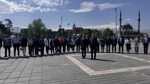 Eczacılıkta kontenjan krizi büyüyor
