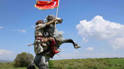 Atlı okçulukta tarih yazan şampiyon 41 altın madalyayı boynuna taktı