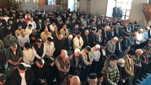 Samsunlular bayram sabahı camileri doldurdu