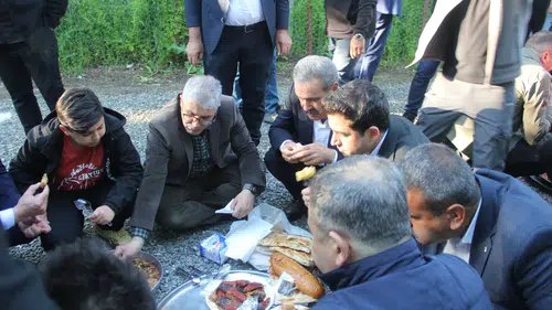 Bingöl’de 500 yıllık bayram sofrası geleneği sürüyor