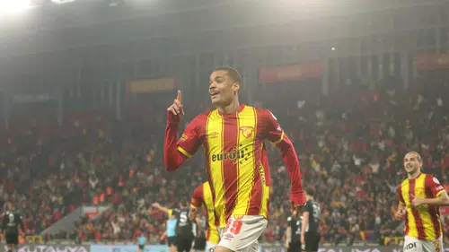 Göztepe forvet hattında temizlik operasyonu başlatıyor