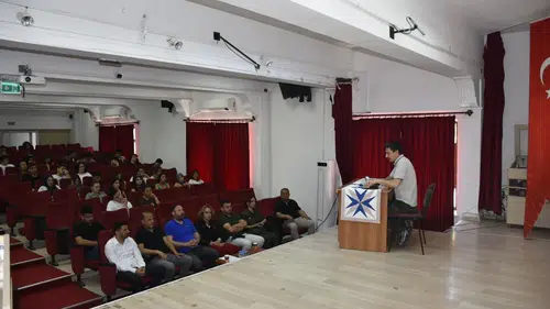 Köyceğizli öğrenciler geleceğin kapısını uzmanlarla araladı
