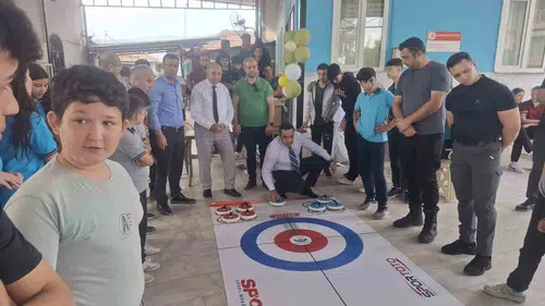 Sarıgöl öğrencileri ÇEDES projesiyle değerlerini oyunlarla öğrendi