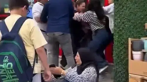 Bursa'da markette çalışan ve müşteri birbirine girdi