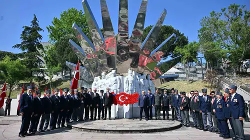 Balıkesir bağımsızlık meşalesini 107 yıl önceki kararlılıkla yeniden yaktı