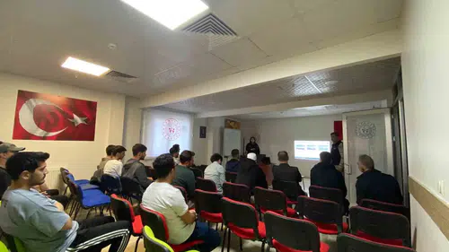 Elazığ’da yurt ve merkezlerde afet tatbikatı öncesi hazırlık eğitimi