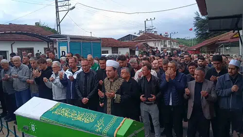 Nazmi Ceyhan Kınık Köyü’nde son yolculuğuna uğurlandı