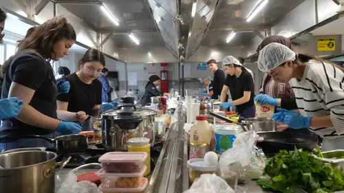 Kastamonulu gençler mutfakta ter döktü