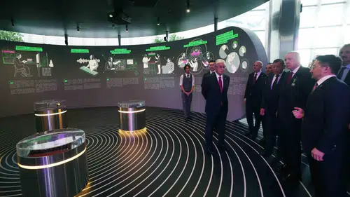 Erdoğan Kazakistan’da yapay zeka merkezini inceledi