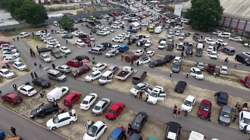 Bursa ikinci el oto pazarında bayram bereketi