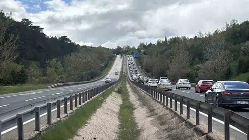 Tatilciler dönüş yoluna çıktı Gerede trafiği kilitlendi