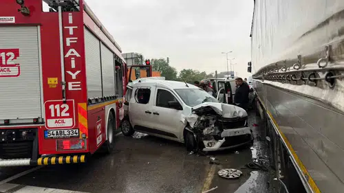 Sakarya’da yangına koşan itfaiye zincirleme kazaya karıştı