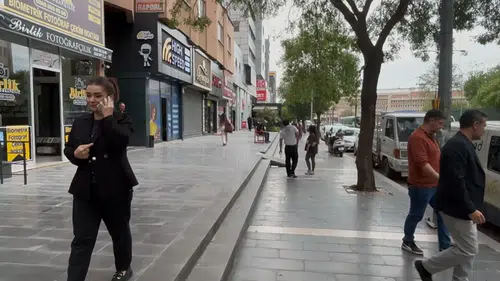 Malatya merkezli sarsıntı komşu illerde korkuya yol açtı