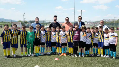 Tavşanlı genç yetenekleri sahaya indirdi