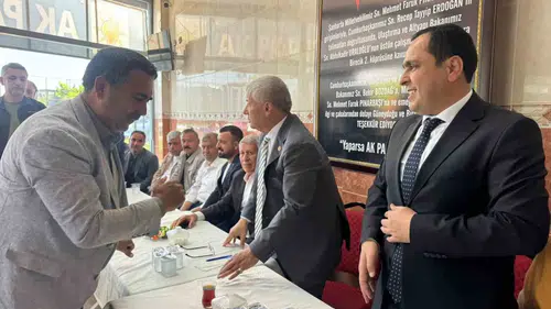 Birecik sakinleri bayramın ilk gününde bir araya geldi