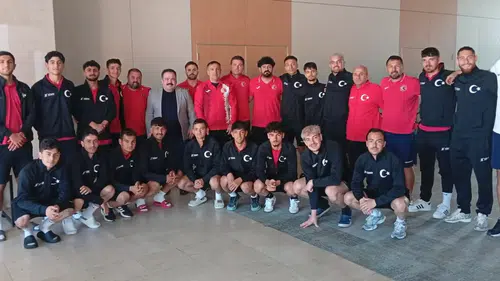 Genç milliler dünya futbolunun zirvesine yerleşti