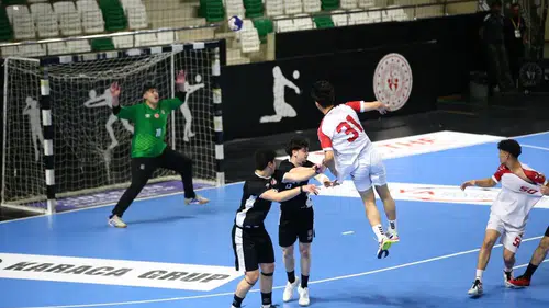 Giresun'da hentbolun zirvesine Beşiktaş yerleşti