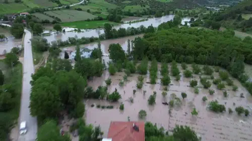 Tokat’ta Kelkit Çayı taştı Tepekışla köyü tahliye ediliyor
