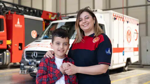 İtfaiyeci annenin iki cepheli yaşam mücadelesi
