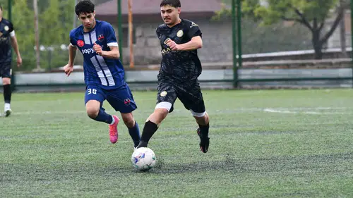 Yavru Aslanspor sahayı domine etti ve şampiyonluk koltuğuna oturdu