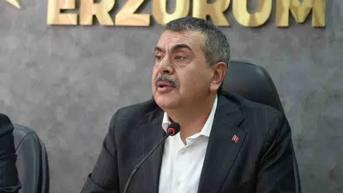 Bakan Tekin’den CHP lideri Özel’e sert eleştiri