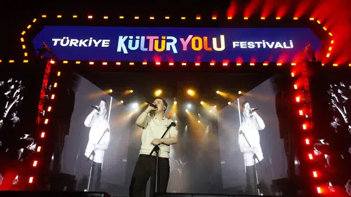 Poizi Eskişehir sahnesini coşturdu