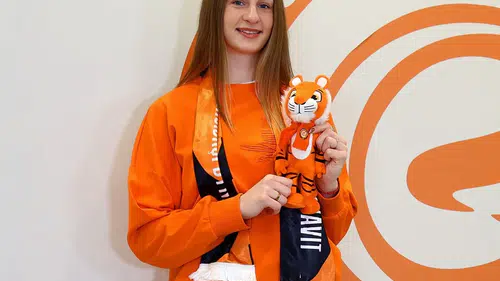 Eczacıbaşı Dynavit Sırp smaçör Aleksandra Uzelac ile anlaştı