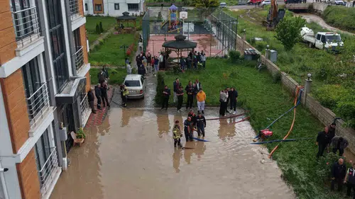Tokat’ta şiddetli yağış Vadi Park’ı vurdu